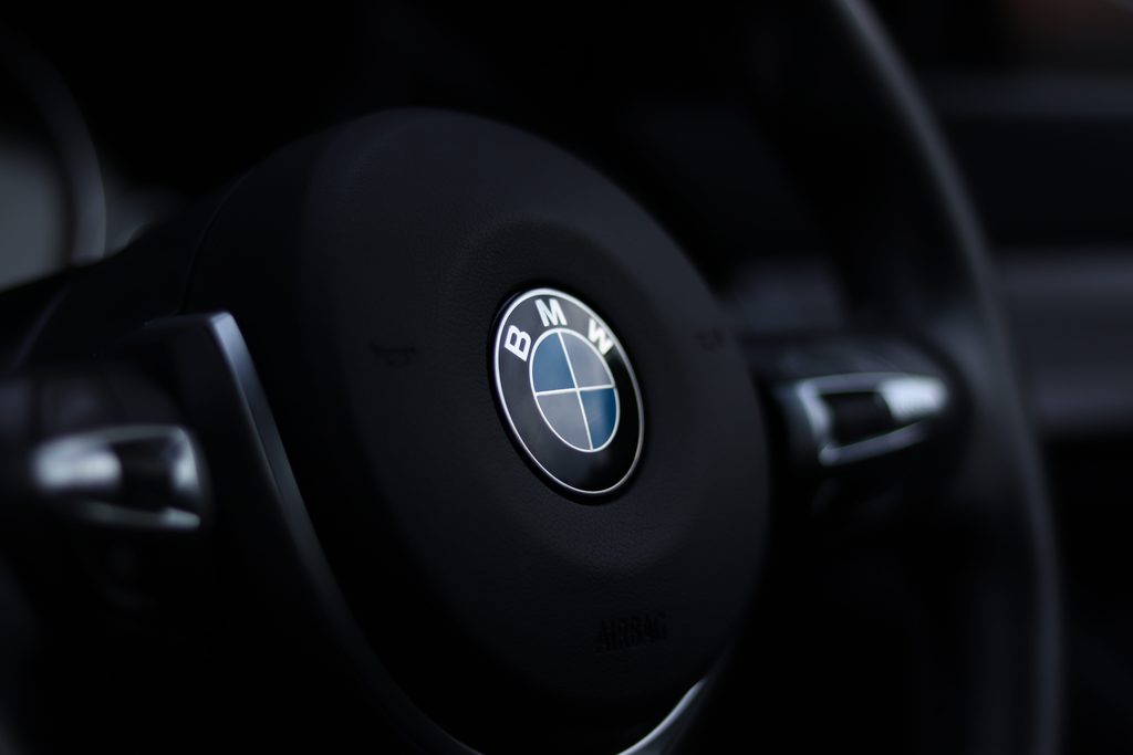 5-carros-luxo-mais-vendidos-agosto-2026